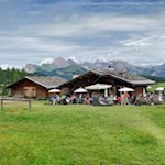 Tuene-Hütte-auf-der-Seiser-Alm