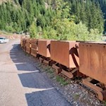 Alte Grubenbahnen erinnern an das einstige Bergwerk Schneeberg