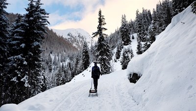Der Weg zur Aschtalm wird zugleich als Rodelbahn genutzt