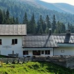 Die Inhaber der Coltrondoalm verwöhnen ihre Besucher mit schmackhaften Speisen