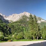 Die Wanderung zur Allrissalm nimmt am oberen Parkplatz ihren Anfang