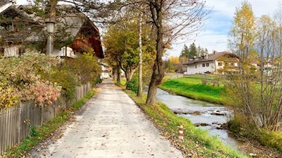 Entlang der Rienz durch Niederdorf