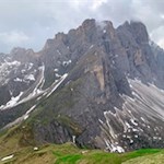 Ausblick von der Medalges-Spitze auf die Geisler