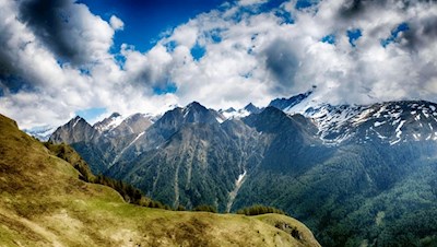Blick auf die imposante Pfitscher Bergwelt