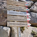 Der Anstieg zur Heinzen Alm ist mit 1:30 h ausgeschildert