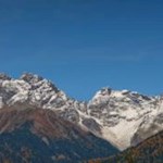 Bereits mit Schnee geschmückt: die Rieserfernergruppe