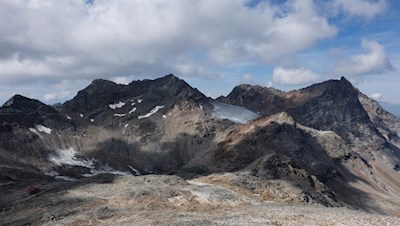 Rückwärtsgewandter Blick auf die Rieserfernerhütte
