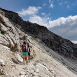 Auf schmalen Pfaden auf den Piz Duleda