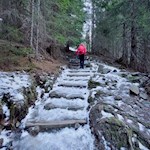 Teile des Weges können vereist sein