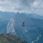 Die Seilbahn Sass Pordoi führt einfach und bequem auf den Sass Pordoi 