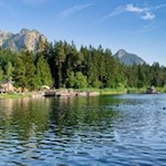 Der Völser Weiher zählt zu den saubersten Badeseen Italiens