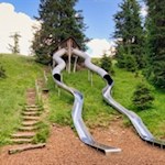 Riesenrutschen in der Bergerlebniswelt unterhalb der Rinneralm