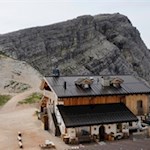 Rifugio Averau ai piedi del Nuvolau