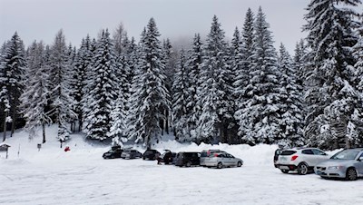 Wanderparkplatz bei der Sarner Skihütte