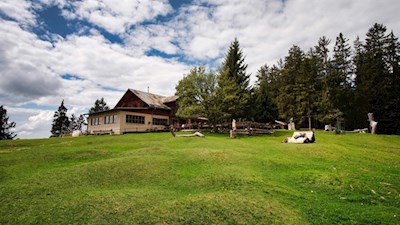 Die einladende Tschafonhütte