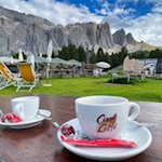 Enjoyable coffee moments in the Ciavaz moutain hut