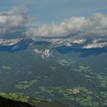 Bereits während des Anstiegs eröffnen sich schöne Ausblicke ins Villnösstal