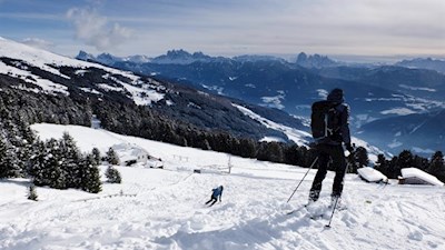 Auch Skitourengeher suchen die Klausner Hütte gerne auf