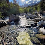 Der Ratschinger Talweg zieht sich den Ratschinger Bach entlang