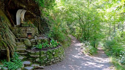 Die Karlspromenade verheißt wohltuenden Schatten an heißen Tagen...