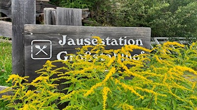 Die Wanderung zum Großstahlhof ist gut ausgeschildert