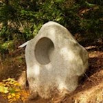 "Summende" und "klingende" Steine entlang der Teiser Themenwanderung