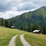 Der breite Weg Nr. 53A führt nach Gsies zurück