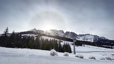 Neben uns erhebt sich der Latemar