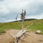 Auf dem Auener Joch zweigt der Weg Nr. 23 zu den Stoanernen Mandln ab