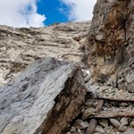 Der Anstieg auf den Col dala Pieres ist teilweise gesichert