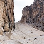 Der steile Anstieg auf die Pordoischarte