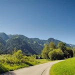 Durch die Auenlandschaft nach Uttenheim