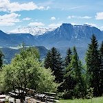 Ausblick von der Sonnenterrasse in Briol