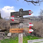 Unsere Wanderung zwischen dem Issinger Weiher und Pfalzen ist gut ausgeschildert