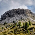 Die-Croda-Negra-in-herbstlicher-Kulisse