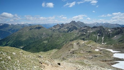 Auf dem Hochkreuz entfaltet sich ein atemberaubendes Panorama