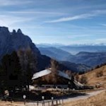 Der Schlern mit seinen beiden Erhebungen Santner und Euringer wird als das Wahrzeichen Südtirols gehandelt