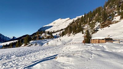 View of Picco di Vallandro from the Rifugio di Vallandro mountain hut