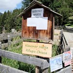 Rifugio Chiusa mountain hut is open from the end of May to the beginning of November