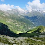 Bereits während des Anstiegs auf die Henne entfalten sich schöne Ausblicke