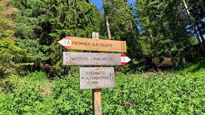 Die Wanderung zur Ochsenhütte ist gut ausgeschildert