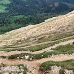 In zahlreichen Serpentinen windet sich der Weg auf die Poppekanzel