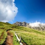 Im zunächst sanften Anstieg nähern wir uns der Rosszahnscharte