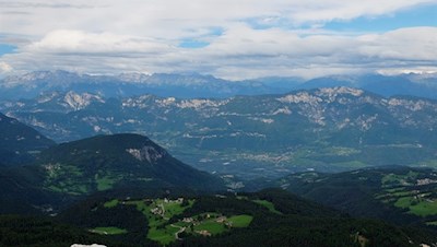 Auf dem Weißhorn eröffnet sich ein ungeahnter Weitblick