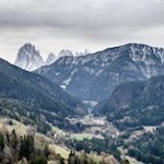 Ausblick auf den Puflatsch und den dahinter aufragenden Langkofel