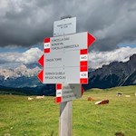 Die Wanderung zu den Cinque Torri ist gut ausgeschildert