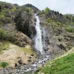 Am Fuße des Partschinser Wasserfalls