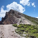 Auf der Gamsscharte folgt man dem rechts abzweigenden Steig