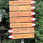 Der Anstieg auf das Gaisjoch ist mit dreieinhalb Stunden ausgeschildert