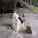 Im eisernen Geschichtsbuch wurden anregende Geschichten und Lieder aus dem Mittelalter gesammelt